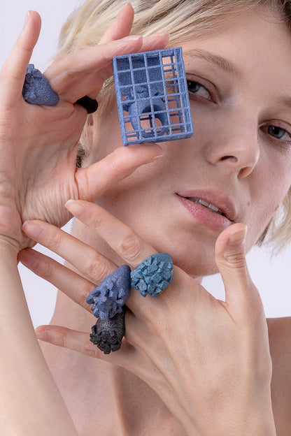 Gems in chains metallic green