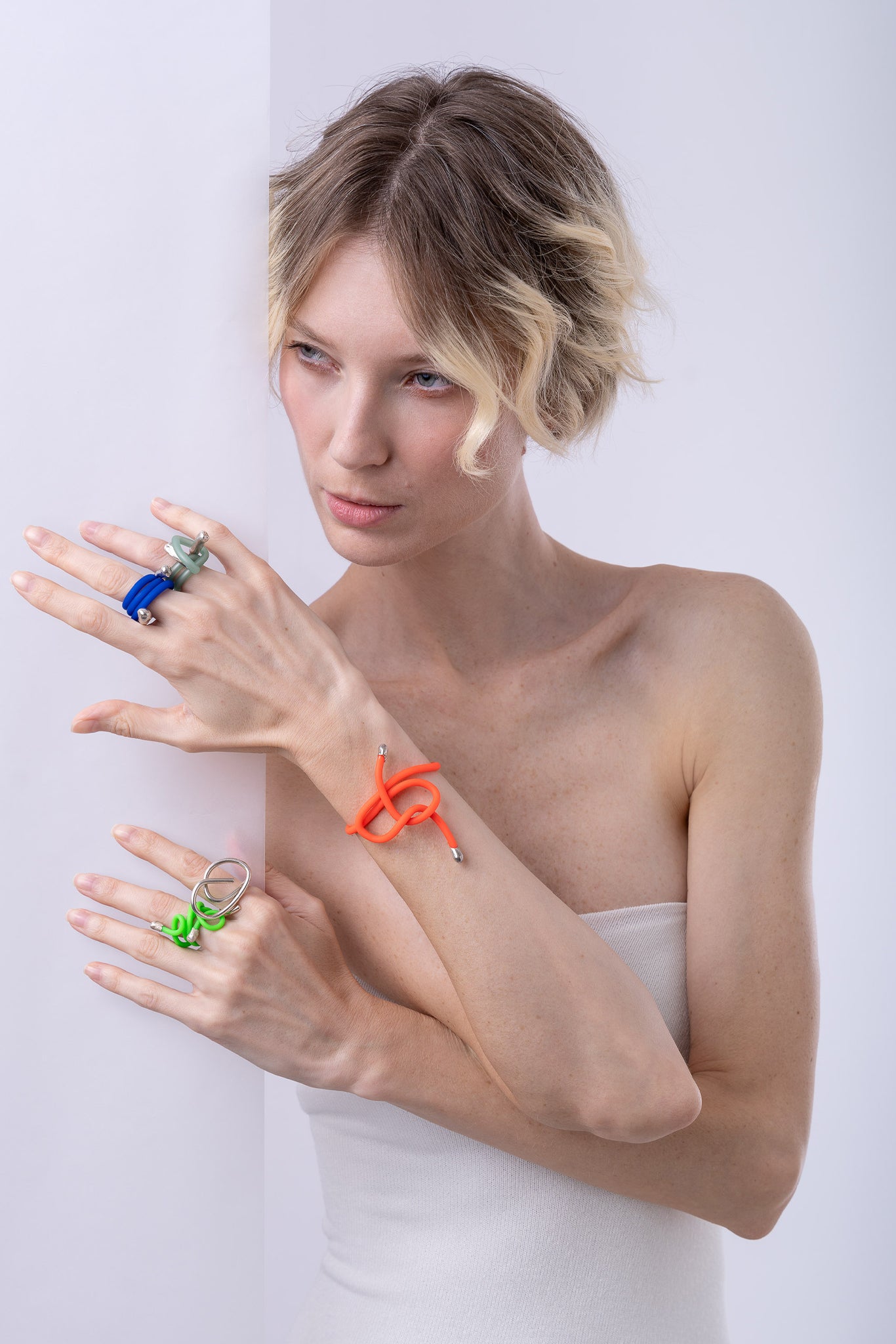 Light lightshow flex ring and armband orange